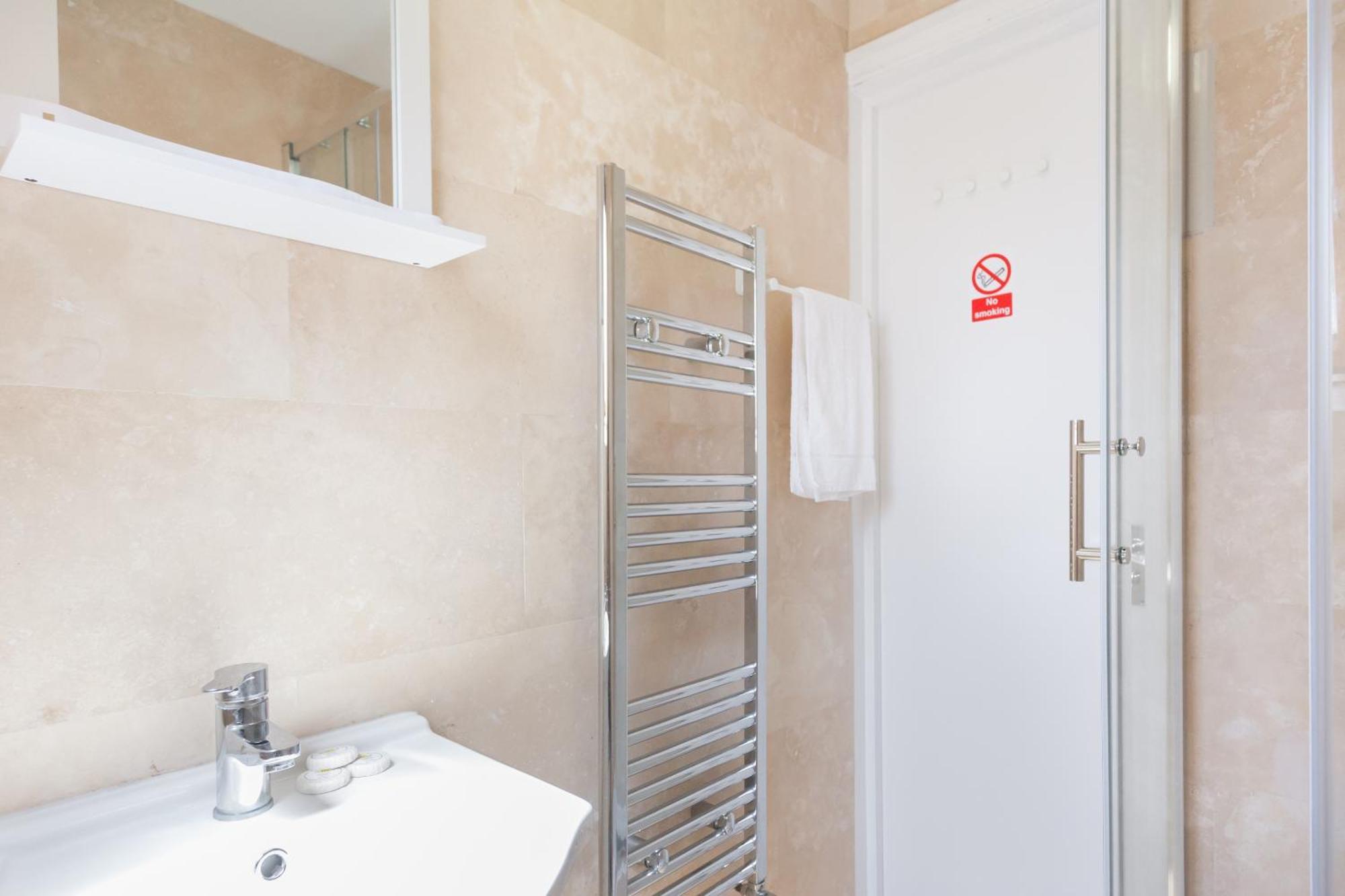 Euston Modern Apartamento
